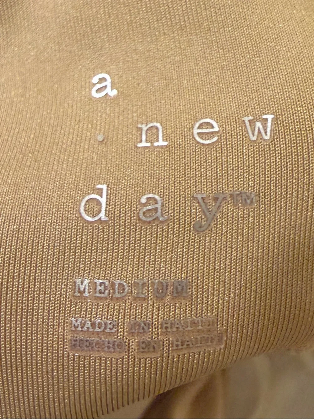 A New Day Tan Crewneck Sweatshirt – Women’s Medium